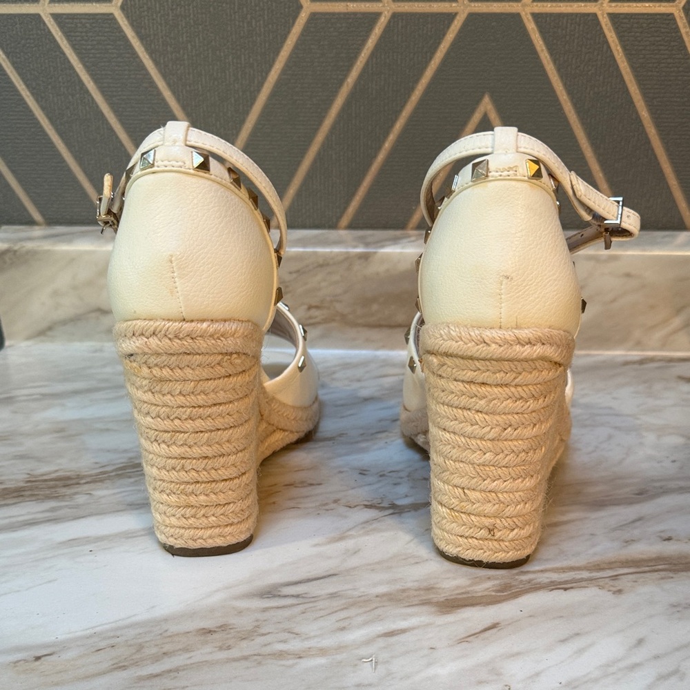 Mix No. 6 Beige Wedges with Gold Accents - Picture 9 of 10